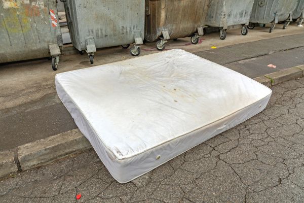 Box Spring Disposal in North Fort Myers